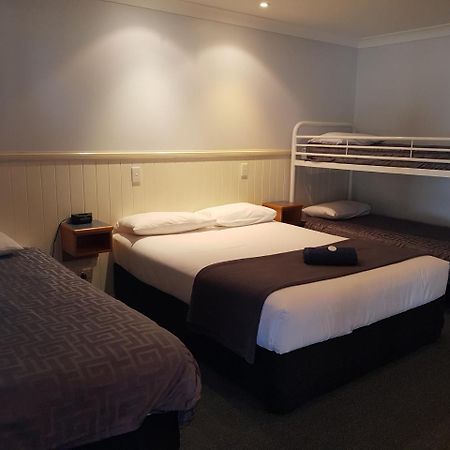 Dirranbandi Motor Inn Extérieur photo